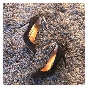 Sam Edelman women’s ankle strap pump